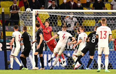 Manuel Neuer: ‘Dit was een thriller, slecht voor de zenuwen’