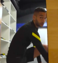😂🎥 | Ziyech snapt niks van blonde kapsels Silva en Jorginho: 'Wat is er mis met hen?'