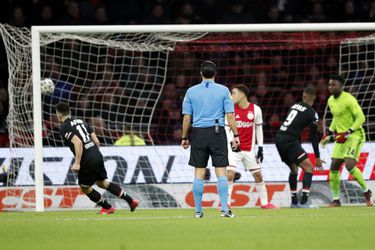 🎥 | Idrissi weet al hoe hij moet scoren in de Johan Cruijff Arena 👀