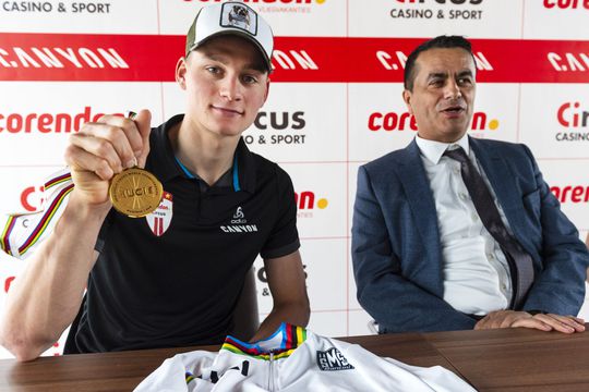 Megacompliment voor Van der Poel: 'Meer talent dan Boonen, Cancellara en Armstrong'