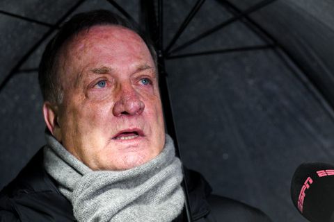 STEM! Moet Dick Advocaat het seizoen bij Feyenoord afmaken?