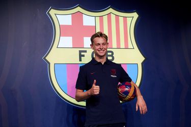 Frenkie de Jong om 19.00 uur gepresenteerd bij Barça, krijgt 'zijn' rugnummer
