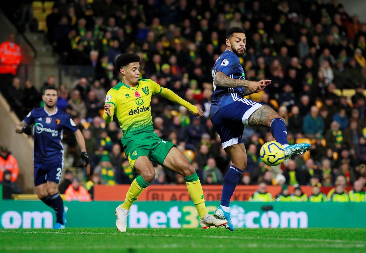 Watford wint eindelijk eerste wedstrijd van het seizoen en verlaat laatste plaats