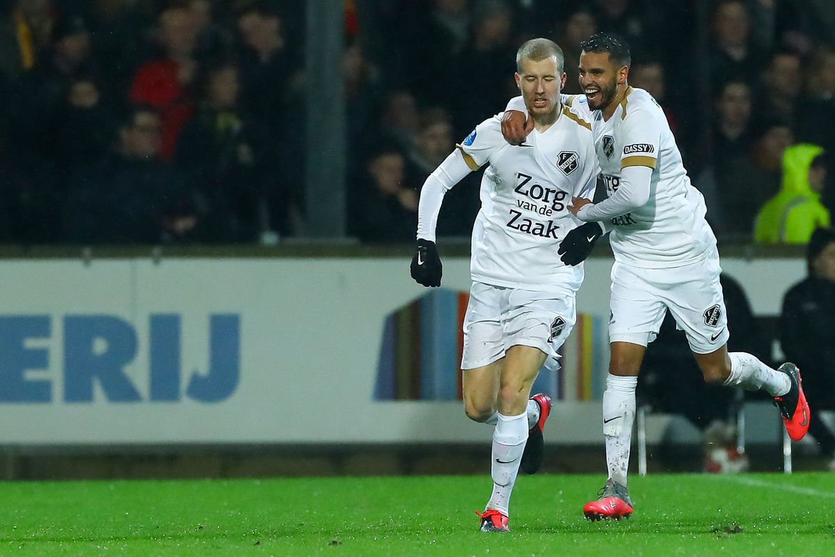FC Utrecht naar halve finale KNVB Beker na zege bij Go Ahead Eagles
