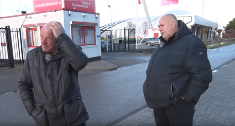 Ras-Amsterdammers Kale & Kokkie reageren op nederlaag Ajax: 'Ogen en oren uit je kop schamen' (video)