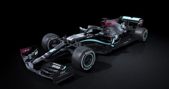 📸 | Mercedes laat zilver schieten en rijdt in 2020 in zwarte Formule 1-wagens
