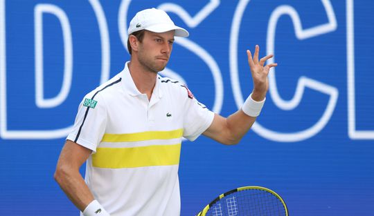 Knokkende Van de Zandschulp strandt in kwartfinale US Open tegen Medvedev