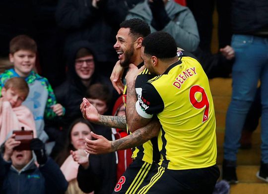 Watford van Janmaat knalt Crystal Palace uit FA Cup in kwartfinale (video)