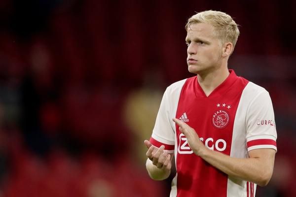 Van de Beek niet in selectie Ajax voor oefenduel, middenvelder gaat transfer maken