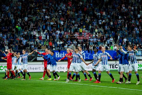 Ideetje in een podcast wordt werkelijkheid: Heerenveen vernoemt tribunes naar clubiconen