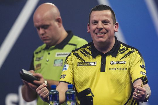 Kijkcijfers WK darts op RTL 7: na uitschakeling Van Gerwen en Van Duijvenbode haakten veel mensen af