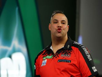 Live WK darts | Jermaine Wattimena én Niels Zonneveld door, Luke Humphries zonder indruk te maken ook