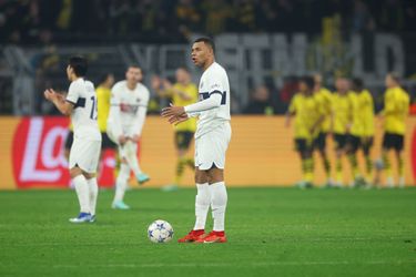 🎥 | Karim Adeyemi schiet Dortmund op voorsprong: PSG stuurt bloemen naar Milaan