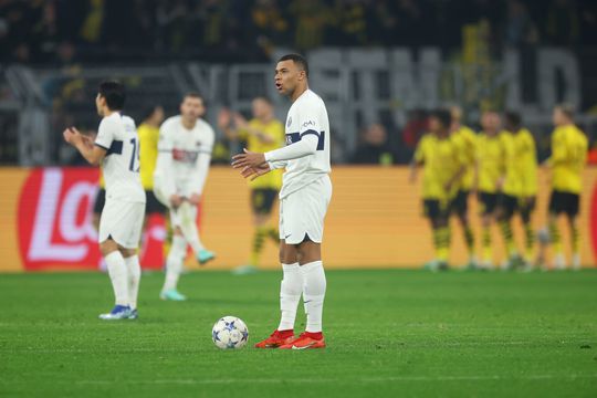 🎥 | Karim Adeyemi schiet Dortmund op voorsprong: PSG stuurt bloemen naar Milaan