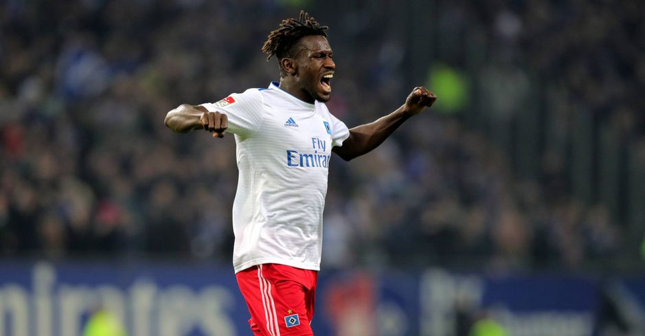 HSV-ster Jatta onder vuur in Duitsland: aanvaller speelt met valse naam en leeftijd
