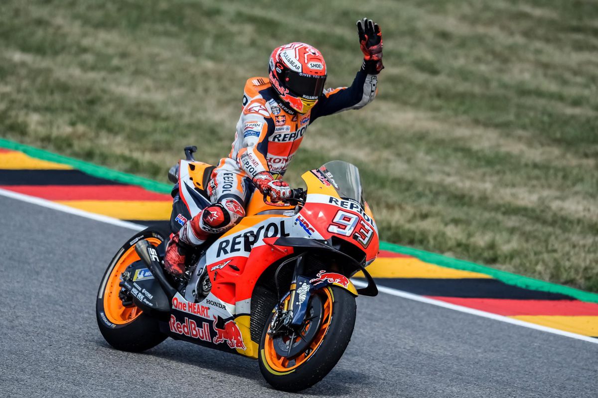 Marquez domineert in Duitsland: MotoGP-coureur voor 9e keer op rij de beste