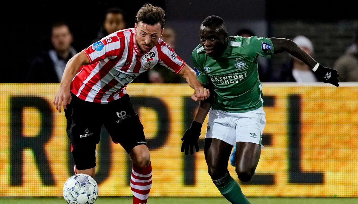 PSV pakt op z'n PSV's een punt tegen Sparta, al is het zwaar onverdiend