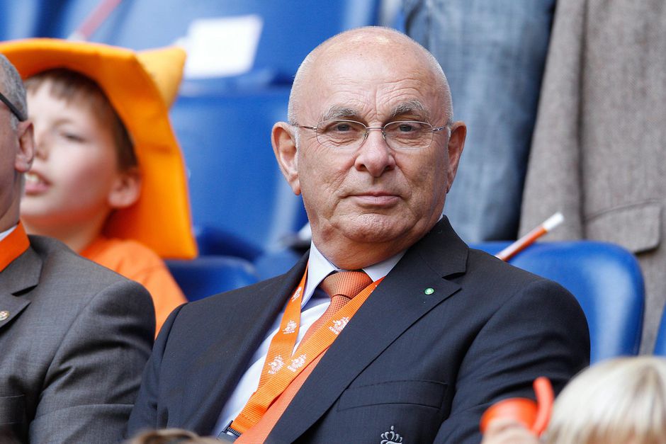 Held! Michael van Praag geeft wanhopige Leeuwinnen-fan een lift naar Frankrijk