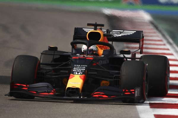 Kwalificatie F1: Verstappen pakt P2 achter Hamilton én heeft een voordeeltje in de race