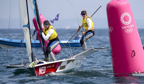 ALLES AFGELAST: windstille dag in Japan zorgt voor uitstel zeilmedailles TeamNL