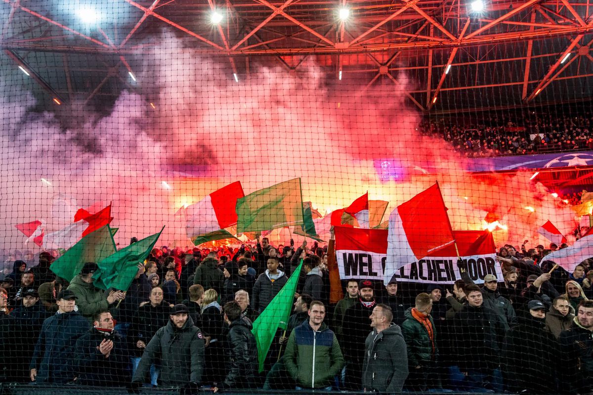 Feyenoord mag weer dokken door vuurwerkboete van de KNVB