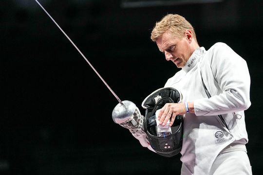 Olympische Spelen: schermer Bas Verwijlen laat zich verrassen door 24-jarige Fransman en is uitgeschakeld