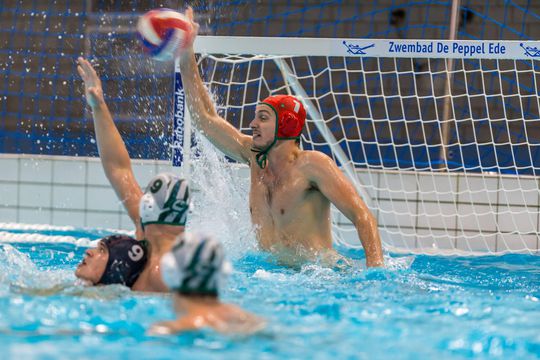 Pleuris in waterpololand: Polar Bears weigert te spelen tegen BZC uit Borculo na ‘bewuste kaakbreuk’