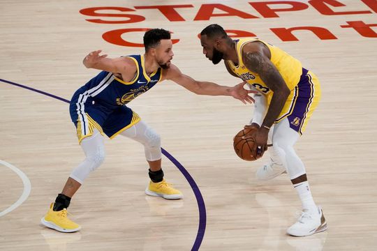 🎥🏀 | James Harden schrijft nu al geschiedenis bij Brooklyn Nets, Steph Curry schittert tegen LeBron James