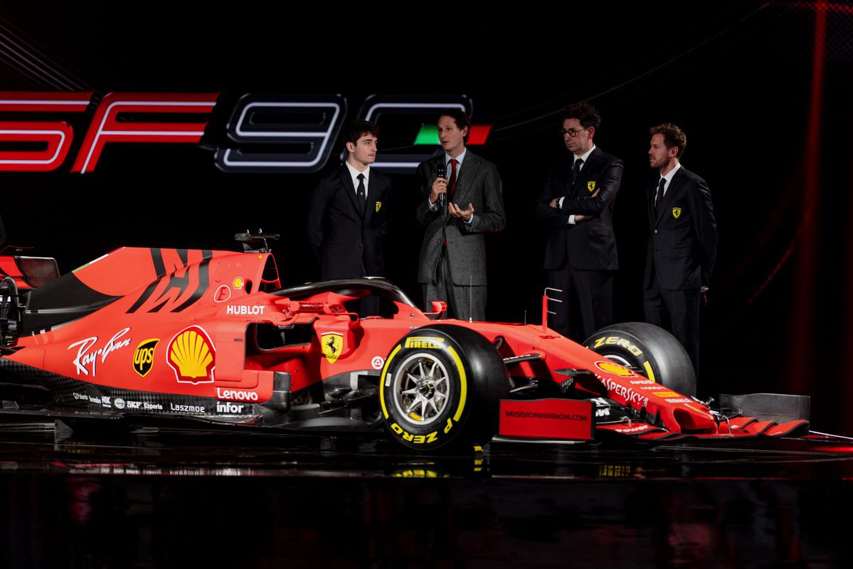 Ferrari-baas trapt op de rem na uitspraken Hamilton: 'Ik denk dat je er compleet naast zit'