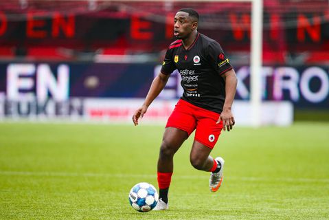 Excelsior-Vitesse gaat ondanks de strenge vorst door: ‘Of KNVB moet iets anders uit de hoge hoed toveren’