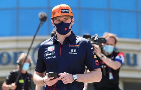 Verstappen laat de benenwagen staan: 'Het interesseert me geen reet'