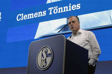 Schalke-voorzitter legt functie neer na discriminerende opmerkingen over Afrikanen