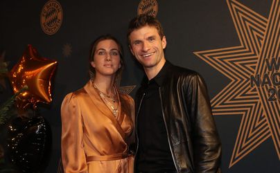 Thomas Müller viert CL-zege met nieuw paard voor z'n vrouw