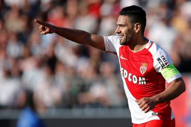 Falcao brengt AS Monaco stapje dichter bij landstitel