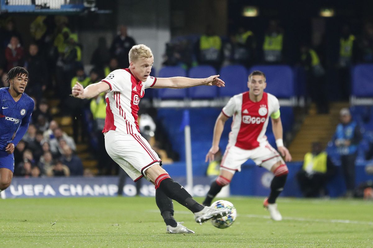 Check hier de BIZARRE statistieken van het knotsgekke duel tussen Chelsea en Ajax