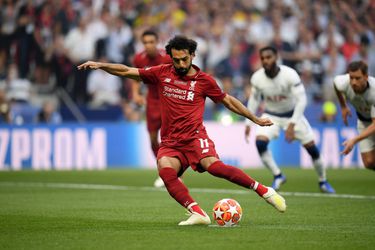 WOW! Mo Salah schiet Liverpool binnen één minuut vanaf de stip op voorsprong (video)