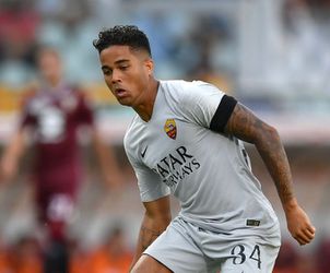 Kluivert viert Serie A-debuut voor AS Roma met assist op winnende goal (video)