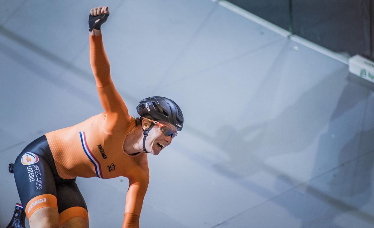 Derde goud voor Kirsten Wild op WK Baanwielrennen (video)