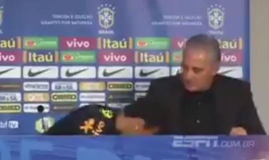 Neymar barst in janken uit na steun van bondscoach Tite (video)