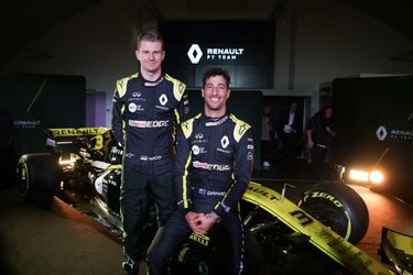 De eerste beelden uit de Renault-cockpit van Ricciardo (video)