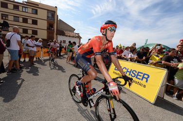 Dylan Teuns laat ritzege in Vuelta aan Herrada, maar sneakt wel naar de rode leiderstrui