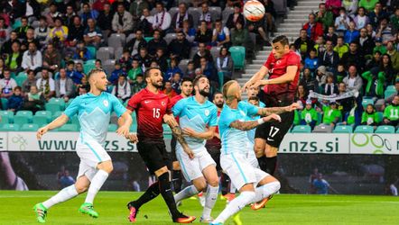 Turken verslaan Slovenen dankzij Burak Yilmaz