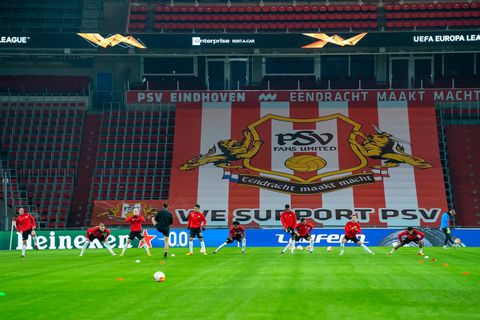 Opnieuw levert iedereen bij PSV salaris in