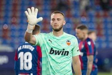 Marco Bizot vervangt Jasper Cillessen in Oranje EK-selectie