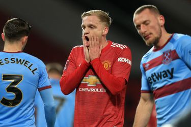 Van de Beek gaat met Manchester United mee naar Milaan