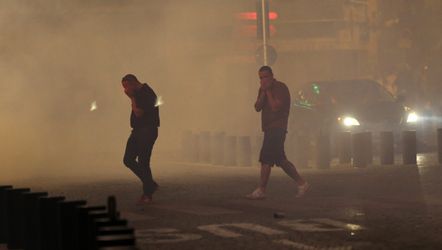 Engelse hooligans belanden in de cel