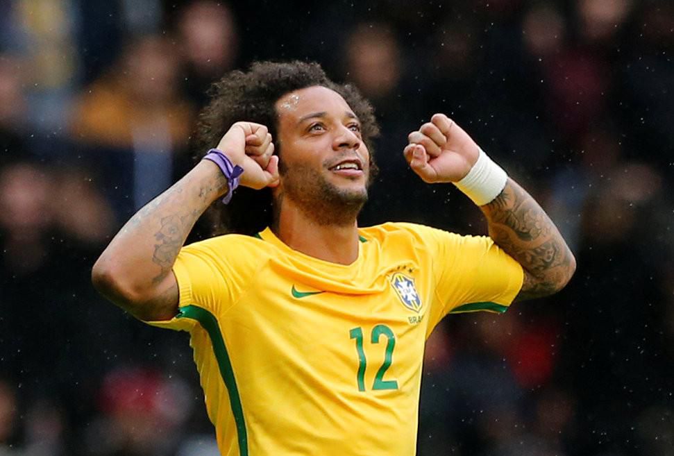 Swingend Brazilië met wondergoal in Lille te sterk voor taaie Japanners (video)