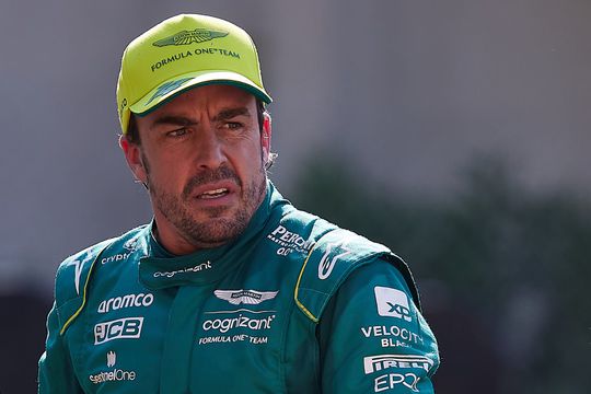 Fernando Alonso is even klaar met straatraces: 'Deze auto's zijn hier niet voor gemaakt'