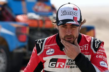 Fernando Alonso opgenomen in ziekenhuis na ongeluk