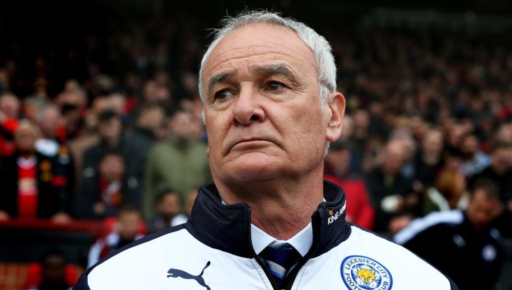 Ranieri in vliegtuig als Leicester misschien kampioen wordt